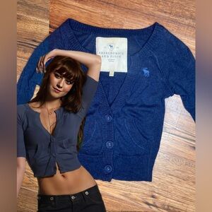 ABERCROMBIE & FITCH VINTAGE CARDIGAN
